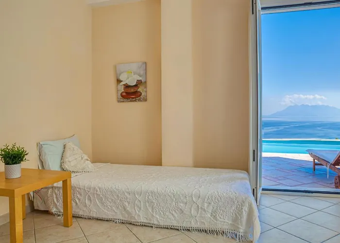 Epidavros Land Orfeas エピダウロス