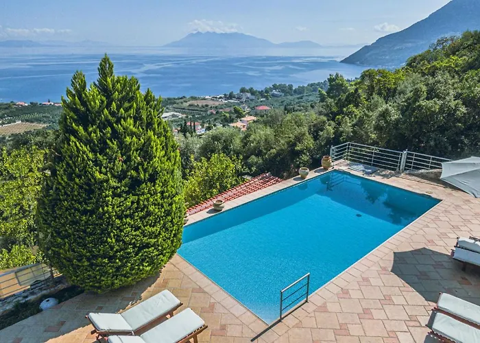 Epidavros Land Orfeas エピダウロス